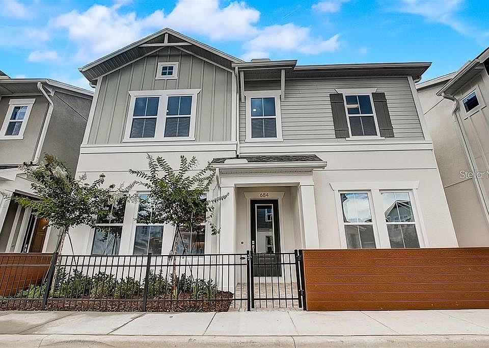 1st image of 684 ROSEWOOD WAY