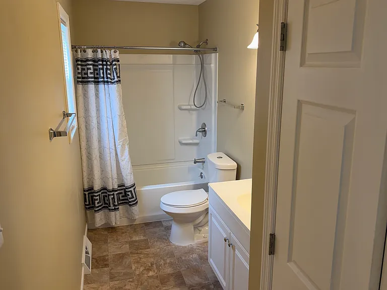 1101 Burning Tree Ln — Photo 28