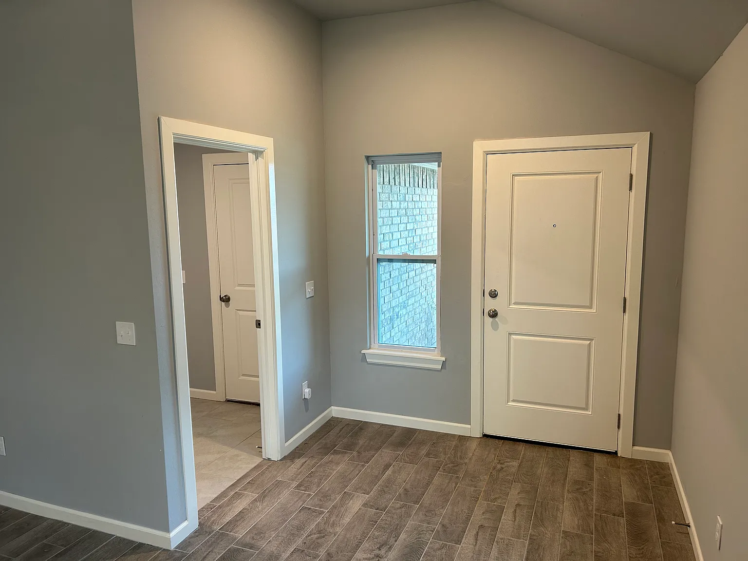 3 bed, 1249 sqft, $1,700 — Photo 4