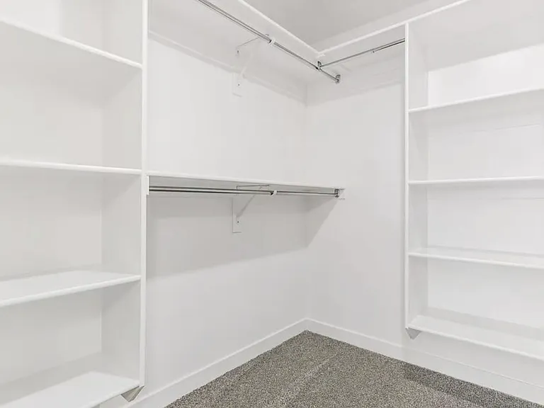 476 S 680 E — Photo 25