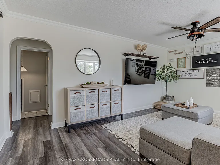 778 Tennyson Ave — Photo 4