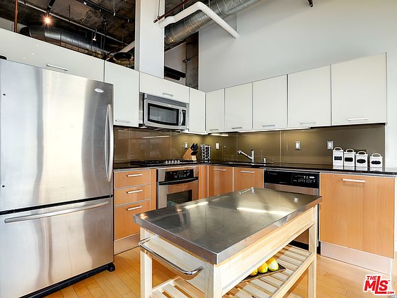 5th image of 645 W 9th St APT 729