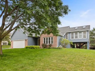 1036 Bluff Trl, Chaska, MN, 55318