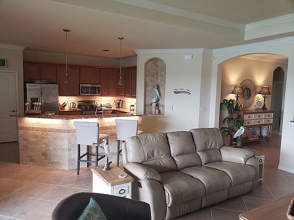 2nd image of 13170 Amerigo Ln