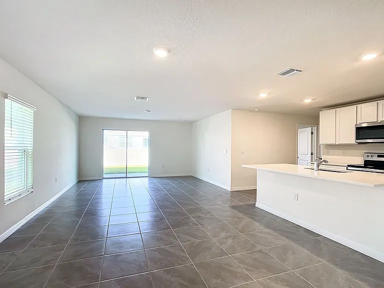 8656 45th Ct — Photo 16