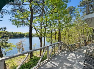 9 Lake View Ct, Southampton, NY 11968