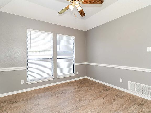 2nd image of 9018 Oakfield Corner 950th Ct #333
