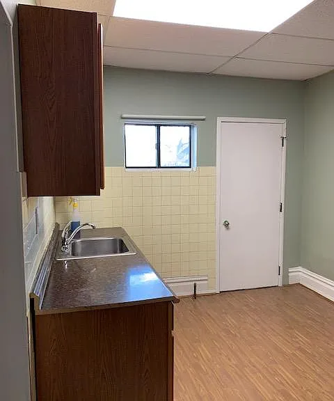 756 Hazelwood Ave #1 — Photo 3