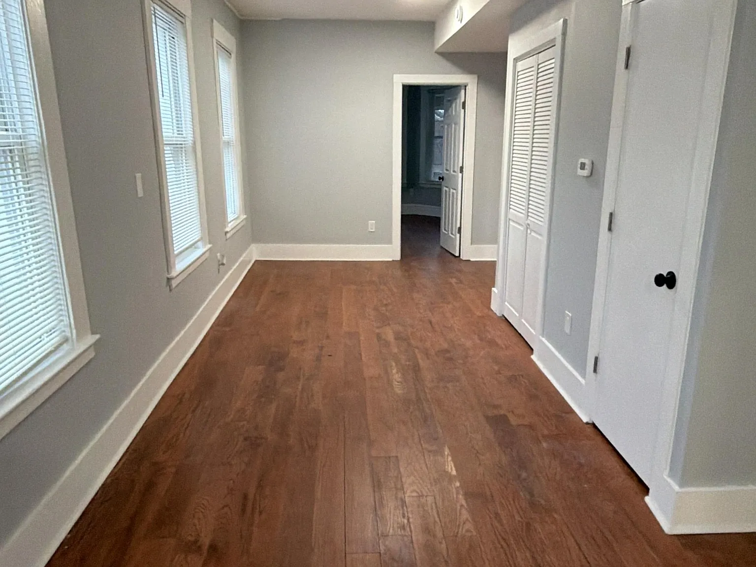 3 bed, 1036 sqft, $2,000 — Photo 4