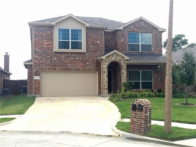 1st image of 3421 Tamarack Ln