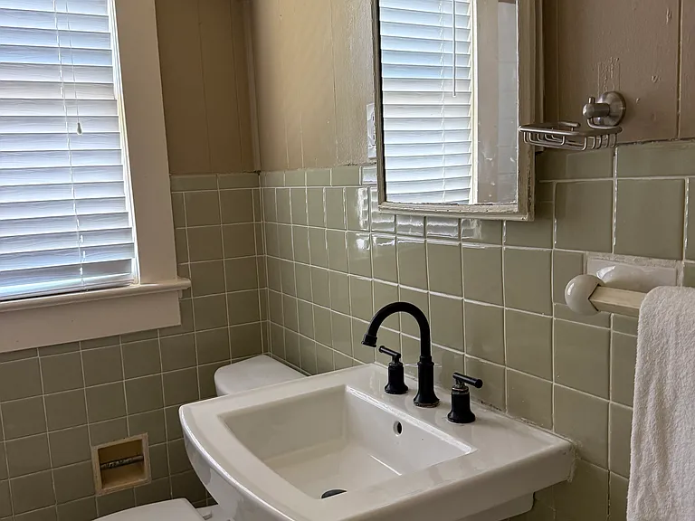 1023 W French Pl — Photo 29