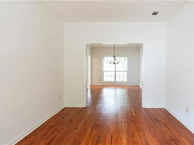 1607 Tunbridge Ln — Photo 36