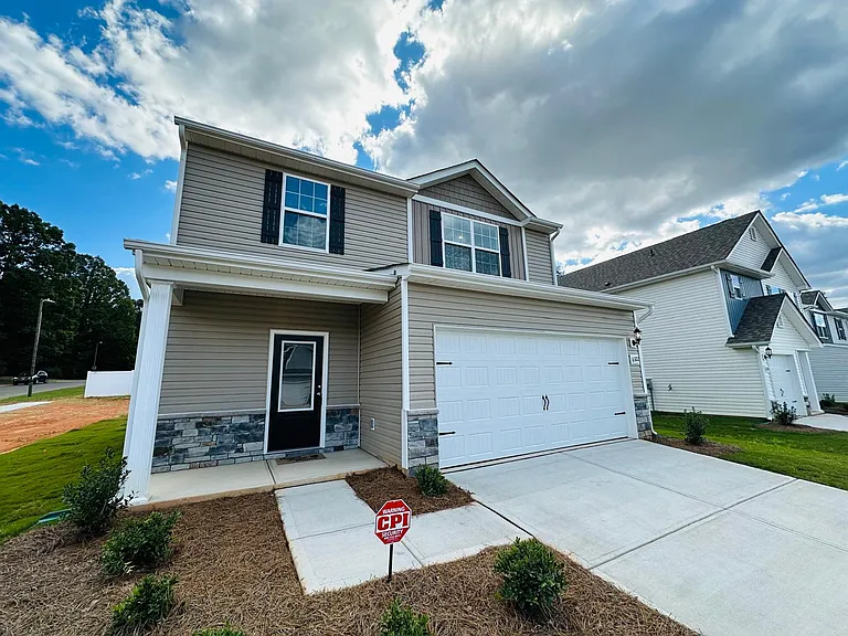 6322 Lowe Ln — Photo 3