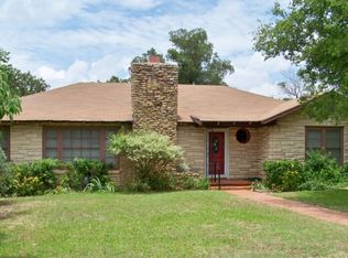 301 E Main St, Gatesville, TX 76528