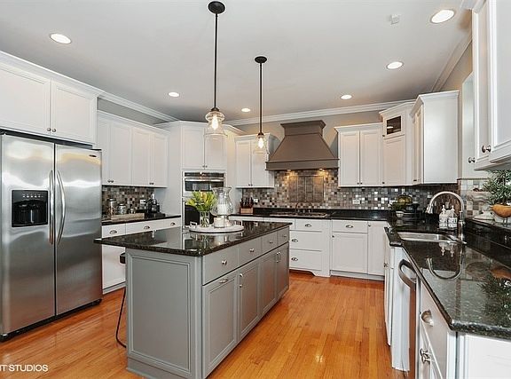 2nd image of 5435 Silk Oak Dr