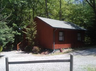 105 Flat Bottom Rd, Sylva, NC 28779