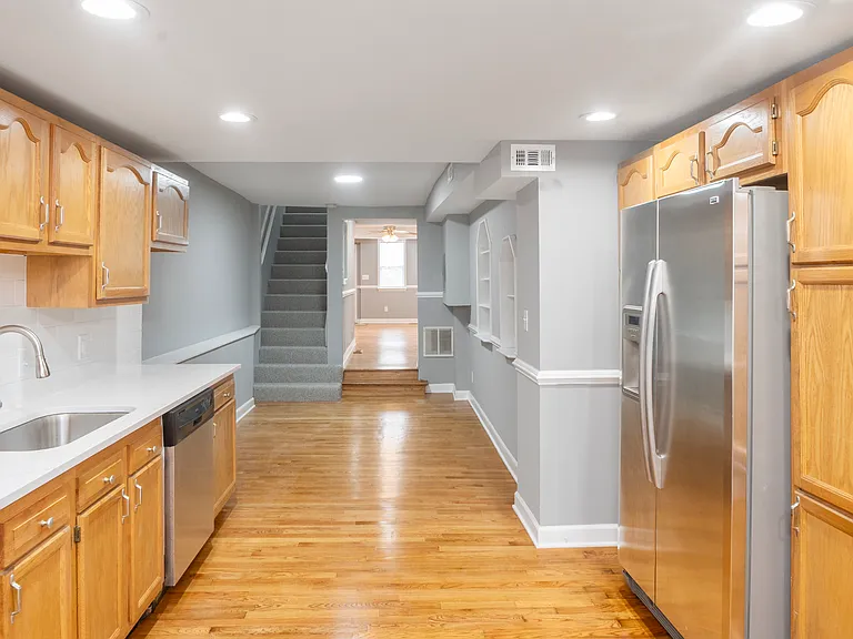 1509 McHenry St — Photo 4