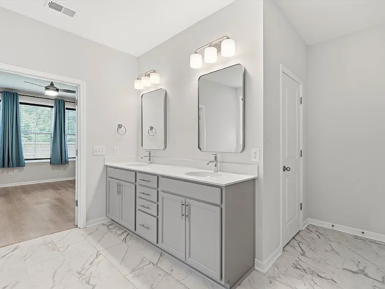 8646 Windsor Hill Blvd — Photo 22