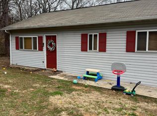 4040 Wrights Ferry Rd, Louisville, TN 37777