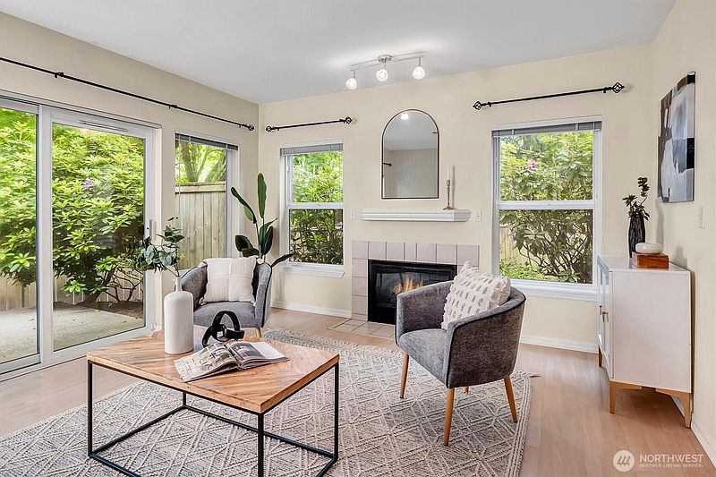 4th image of 4808 NE Sunset Boulevard #C104