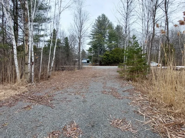 106 Perth St, Rideau Lakes, ON K0G 1E0