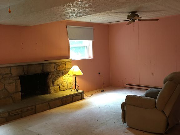 4th image of 3479 Woodville Dr