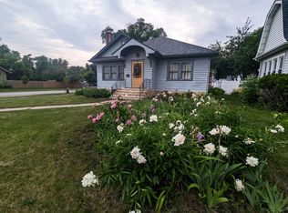 1202 2nd St N, Fargo, ND 58102