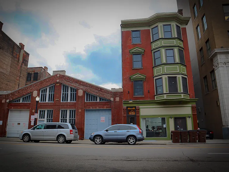 12 W Court St #7 — Photo 3
