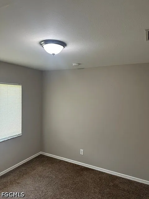 2 bed, 2.0 bath, 2330 sqft, $1,475 — Photo 4