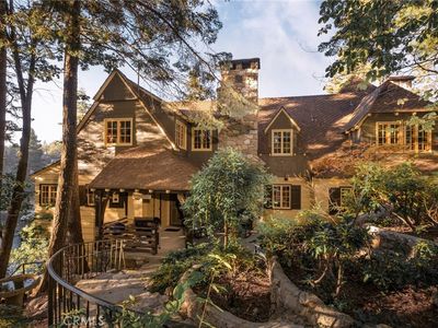 165 Rocky Point Rd, Lake Arrowhead, CA, 92352