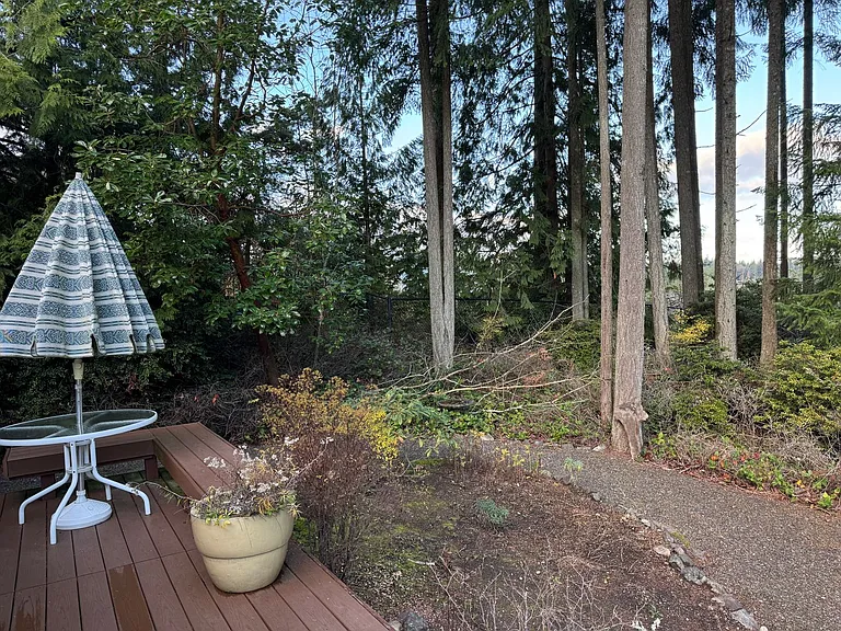 20780 Terasse Dr NW — Photo 28