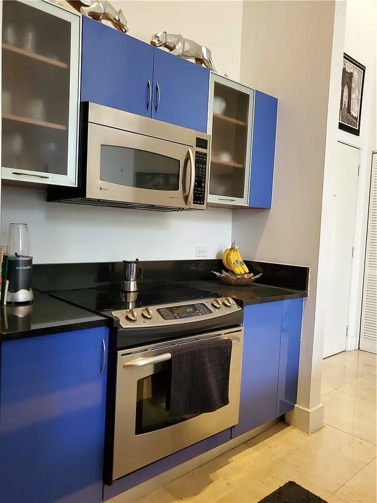 1 bed, 1.0 bath, 845 sqft, $2,500 — Photo 4