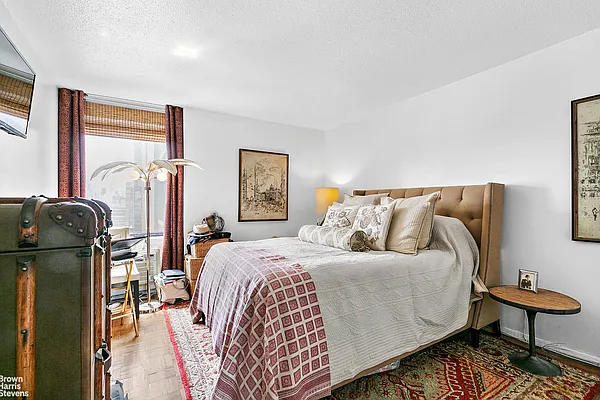 Rented by Brown Harris Stevens | media 10