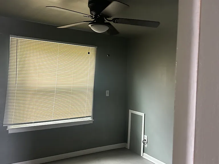 12008 Cloverlawn St — Photo 3