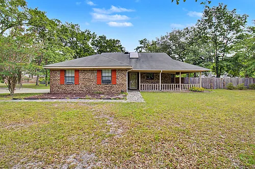 21 Pinewood Ln Photo 1