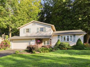 7739 Deerfield Rd, Liverpool, NY 13090
