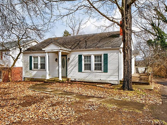 3rd image of 534 Old Peacock Rd