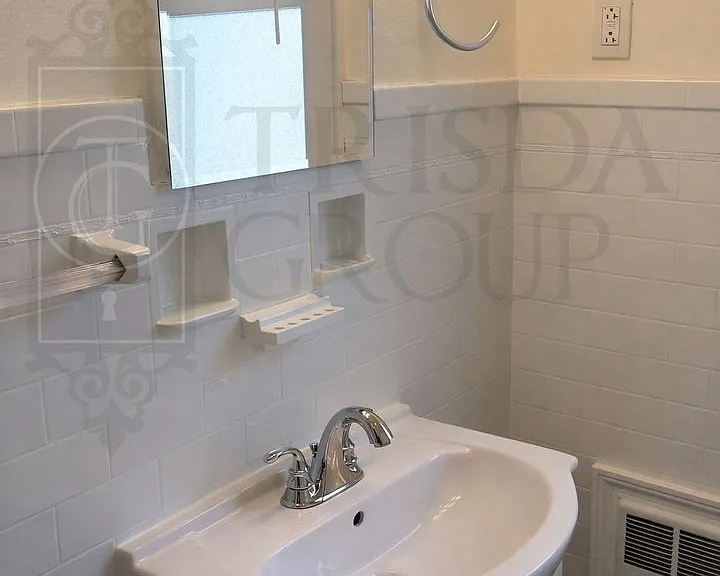 2948-2950 Mattern Ave — Photo 29