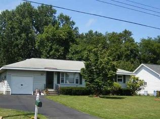 6 Norbrick Dr, Albany, NY 12205