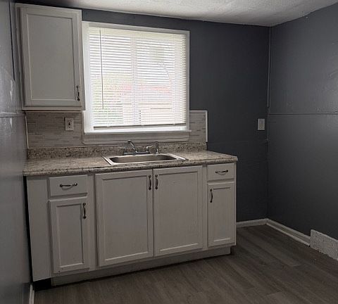 5th image of 10869 Nottingham Rd