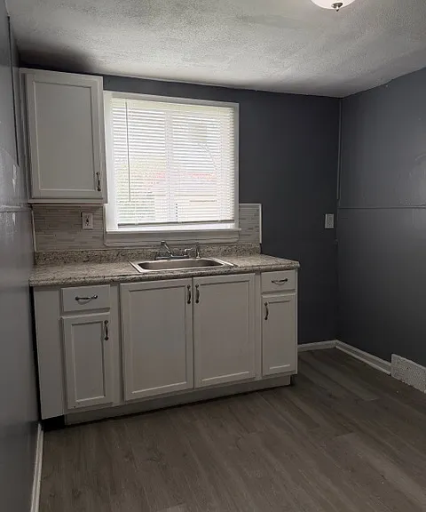 10869 Nottingham Rd — Photo 5