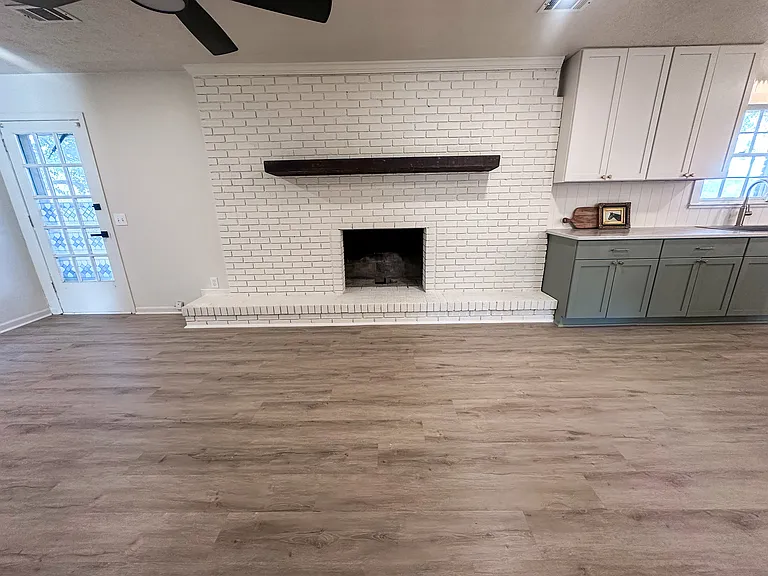 1910 Kittrell Dr — Photo 16