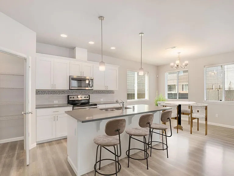 9948 Dotson St SE — Photo 12