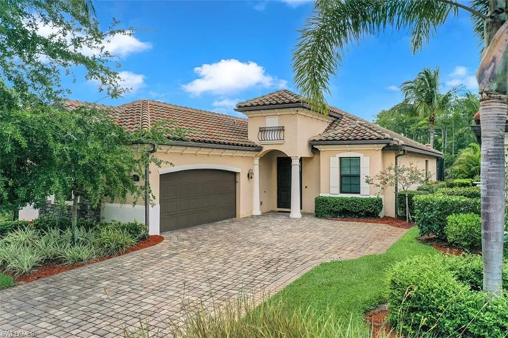 2 bed, 2.5 bath, 1850 sqft, $12,000 — Photo 3