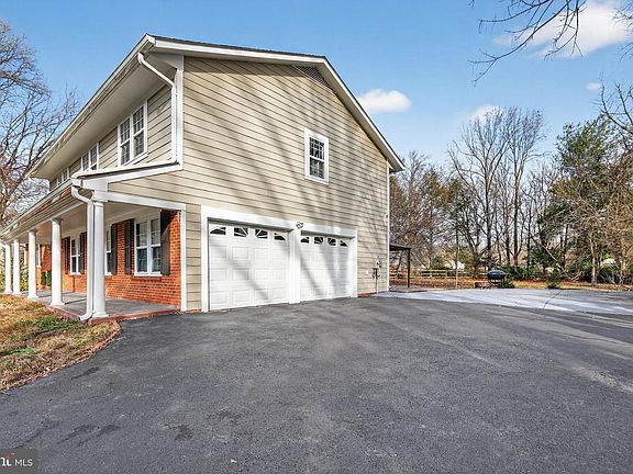 5th image of 1857 Hunter Mill Rd