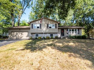 1446 Turnberry Dr, Youngstown, OH 44512