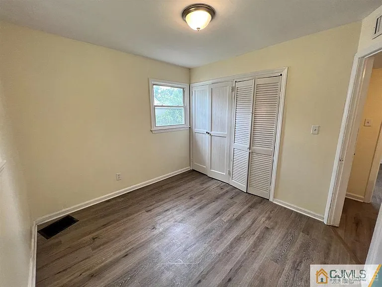1008 Terrace Blvd — Photo 9