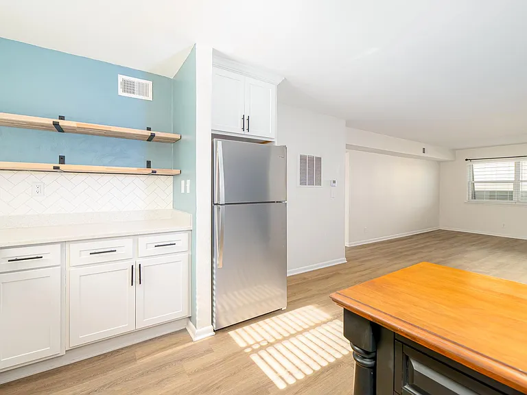 Ocean Air Apartments — Photo 30