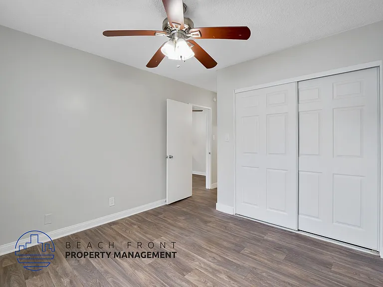12417 Benedict Ave. — Photo 28