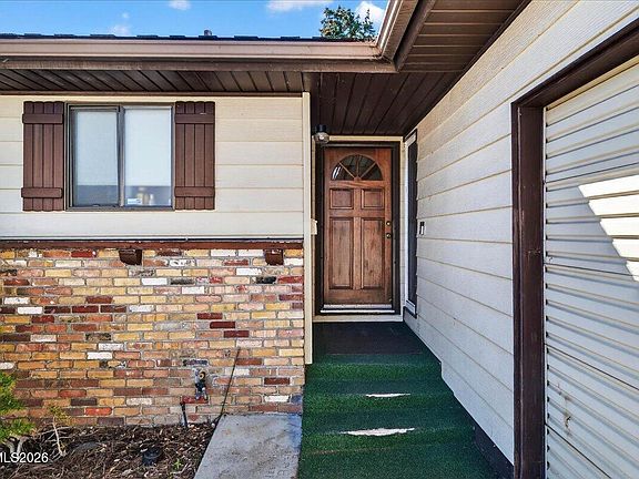 4th image of 3060 Slater Ave